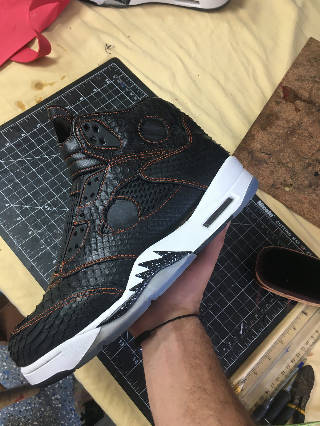 Jordan 5 x Off White "Vlone" Concept