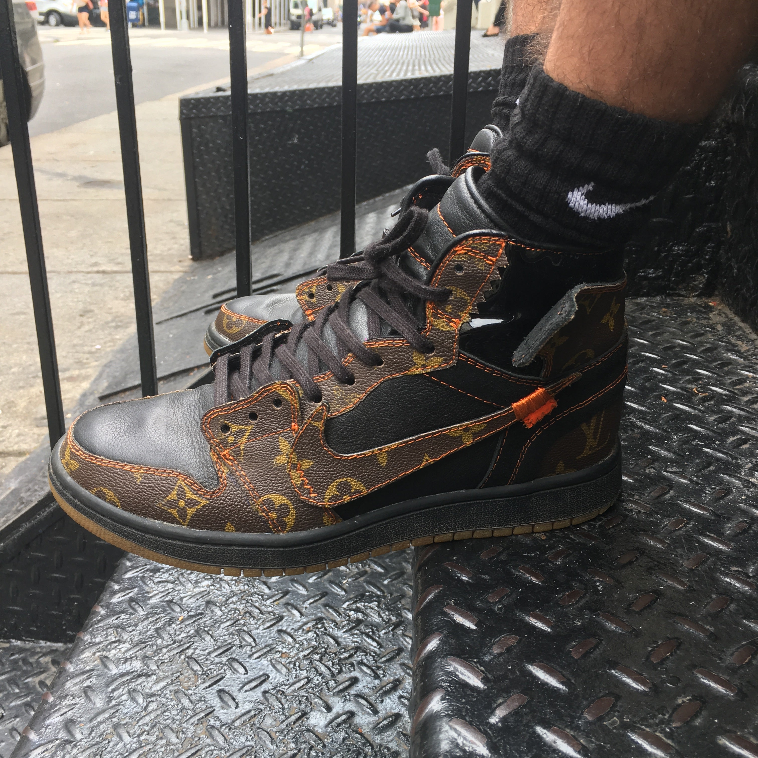 Off White x Lv Jordan 1 Concept
