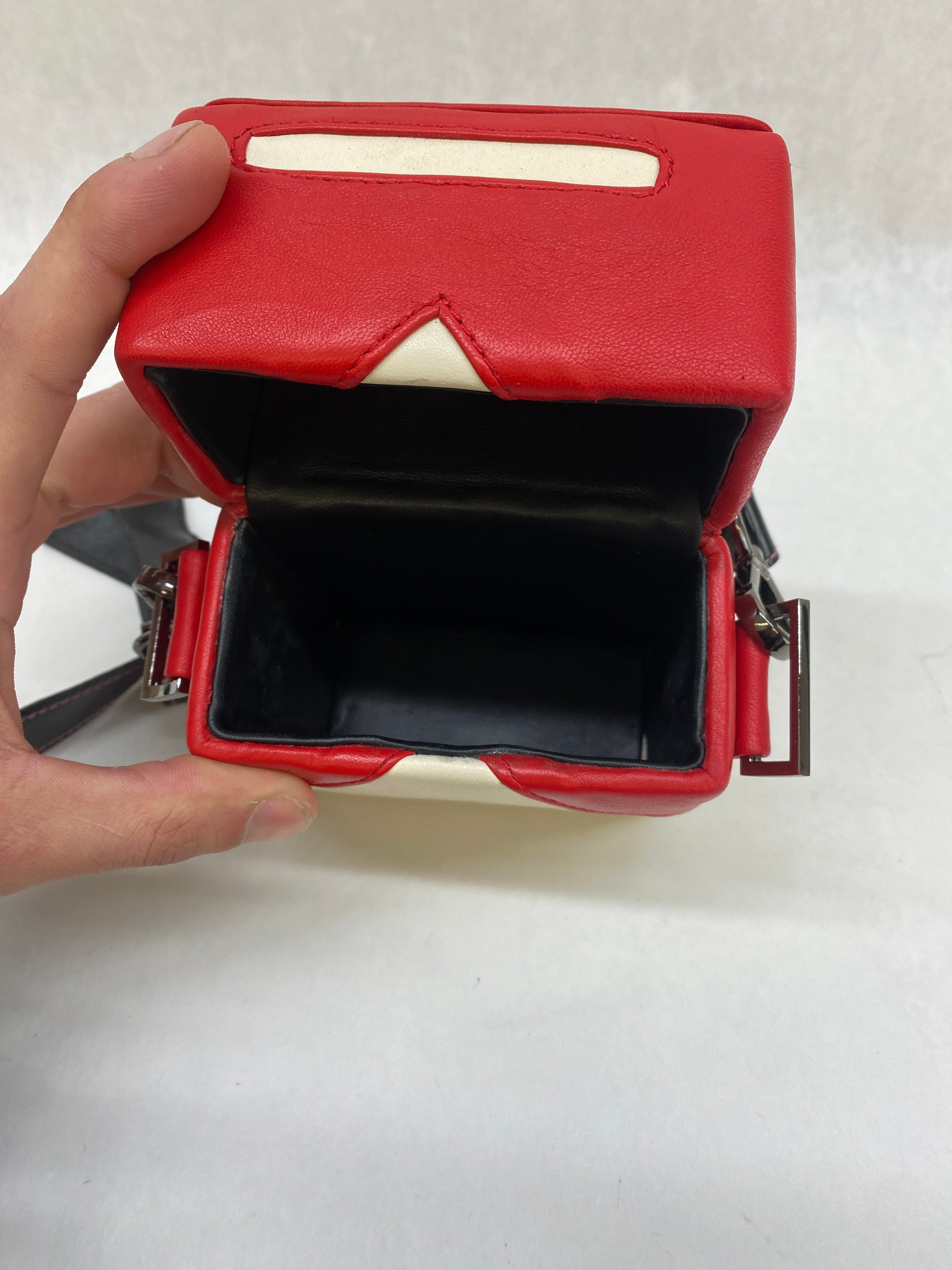 [Marlboro] Red 100s Box Bag